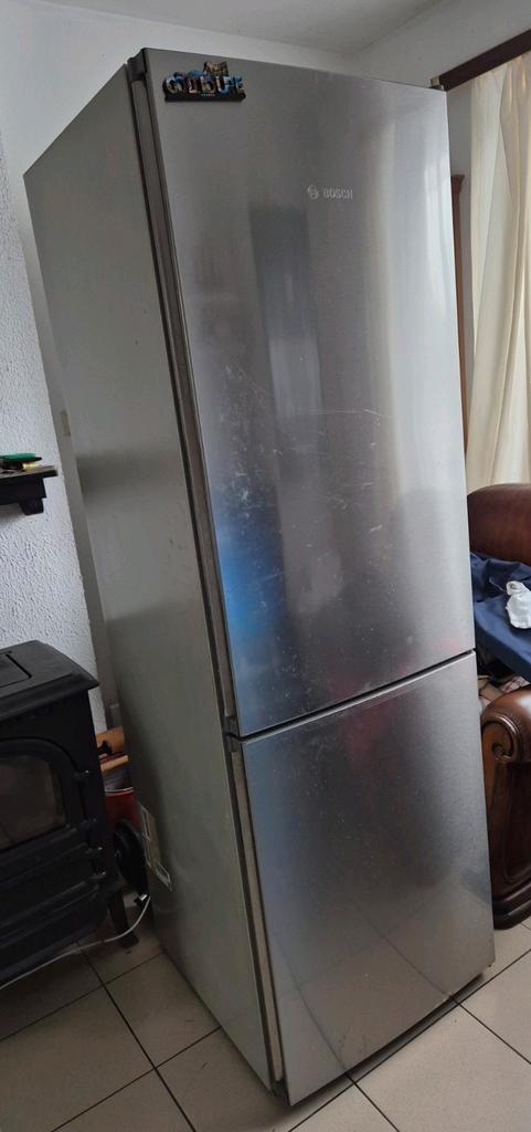 Refrigerateur bosch et congélateur AAA+ 80€, Elektronische apparatuur, Koelkasten en IJskasten, Gebruikt, Met vriesvak, 140 tot 160 cm