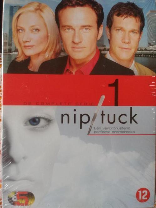 Nip/Tuck Seizoen 1 Dvd 5disc, CD & DVD, DVD | TV & Séries télévisées, Utilisé, Drame, À partir de 12 ans, Enlèvement ou Envoi
