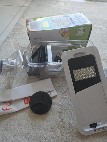 Multifunctionele keukensnijmachine Mandoline beschikbaar voor biedingen