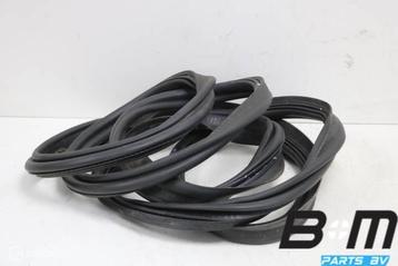 Achterkleprubber Audi A4 8W 8W9827705 beschikbaar voor biedingen