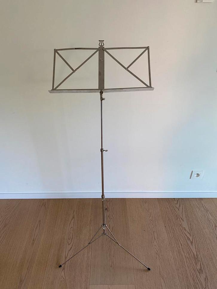 🍄.  Muziekstandaard . Opplooibaar, Muziek en Instrumenten, Standaarden, Gebruikt, Muziekstandaard, Ophalen of Verzenden