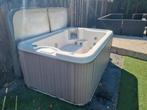 Jacuzzi voor max 3 personen, herstelschade, Ophalen, Gebruikt