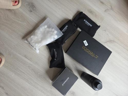 Doonails dipping powder set met 12 kleuren, Handtassen en Accessoires, Uiterlijk | Cosmetica en Make-up, Zo goed als nieuw, Make-up