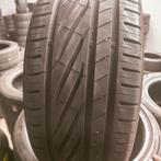 215/35r18 uniroyal 45€ per stuk mét montage 21535r18, Ophalen of Verzenden