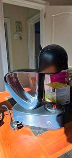 Dolce Gusto met VEEL koffie cups., Ophalen, Zo goed als nieuw