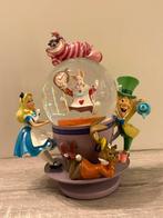 Disney Alice in Wonderland snowglobe, Verzamelen, Ophalen, Overige figuren, Nieuw, Beeldje of Figuurtje
