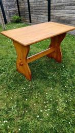 Table en bois, Ophalen