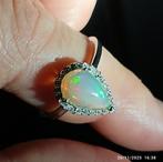 Verstelbare ring van sterling zilver met prachtig Welo opaal, Handtassen en Accessoires, Ringen, Nieuw, Ophalen of Verzenden, Met edelsteen