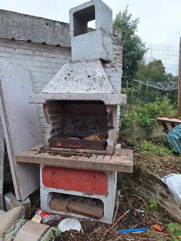 BARBECUE BETON beschikbaar voor biedingen