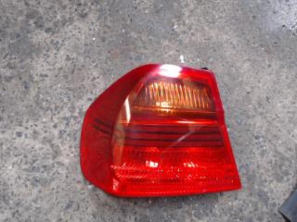 Feu arrière gauche BMW E90 2005-2008 LP/14235, Enlèvement ou Envoi, Utilisé, BMW