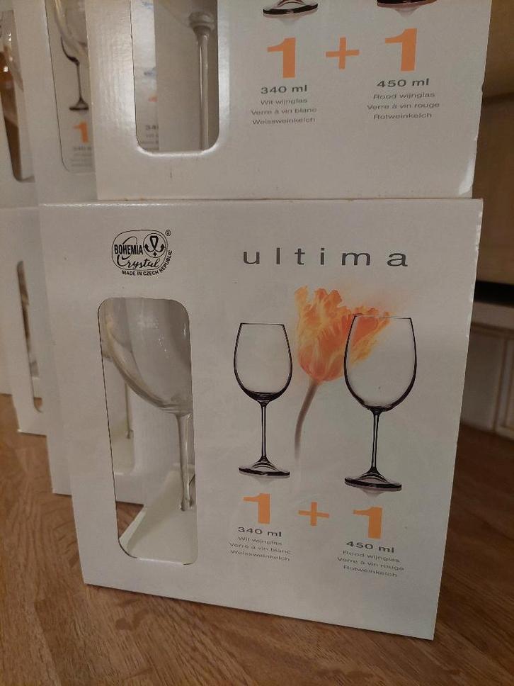 Wijnglazen Ultima Bohemia Crystal - 10 sets (=1rood+1wit), Huis en Inrichting, Keuken | Servies, Nieuw, Glas of Glazen, Glas, Ophalen