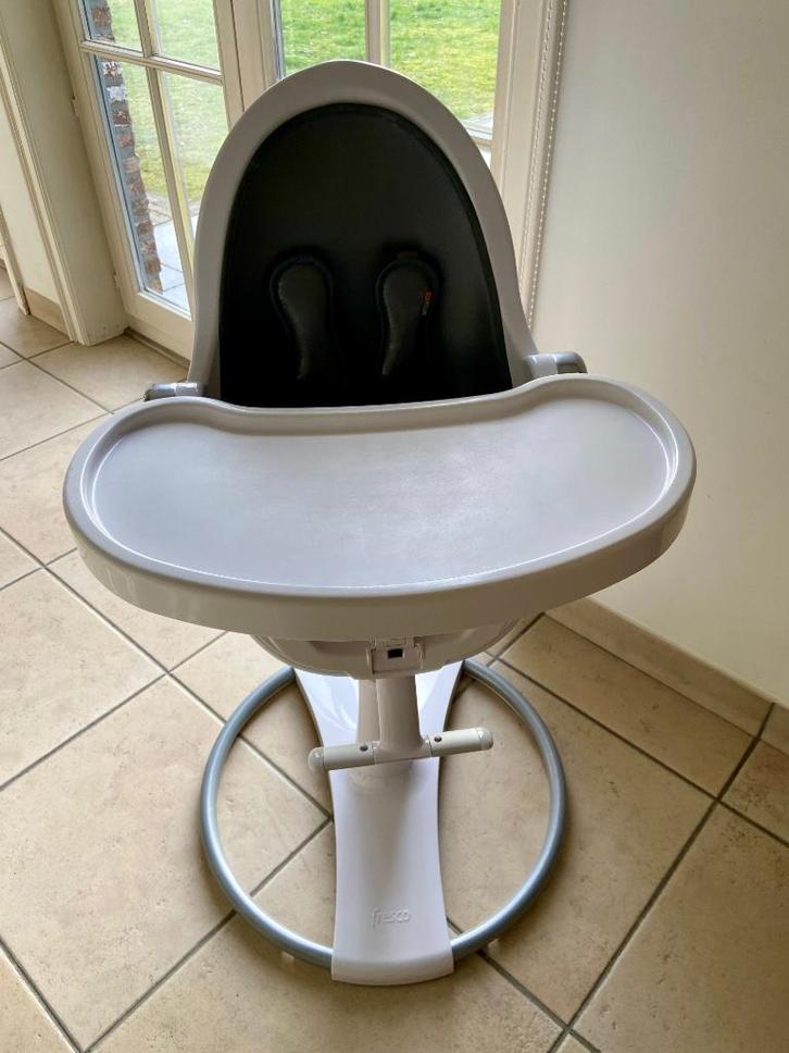 kinderstoel Bloom Fresco White, Kinderen en Baby's, Kinderstoelen, Gebruikt, Overige typen, Aanschuifbaar, Afneembaar eetblad