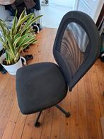 Ikea bureastoel, Enlèvement