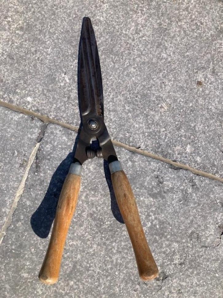 Heggenschaar SANDVIK-PRADINES, Tuin en Terras, Hand-tuingereedschap, Gebruikt, Overige soorten, Ophalen