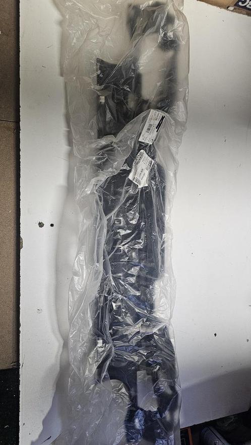 Achterbumper montage steun bracket links BMW 4 serie G26 Gra, Auto-onderdelen, Carrosserie, Bumper, BMW, Achter, Nieuw, Herkomst onderdeel bekend