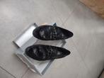 paire de souliers noirs neuf pointure 38, Ophalen, Schoenen met lage hakken, Sans marque, Zwart