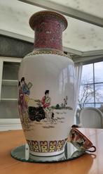 chinese vaas met oosters theekopje, Antiquités & Art, Antiquités | Vases, Enlèvement