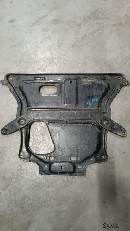 Versterkingsplaat Bodemplaat onderplaat 4X4  BMW 3 serie F30, Auto-onderdelen, Carrosserie, Gebruikt, Ophalen of Verzenden