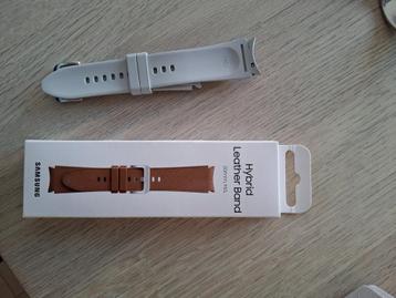 Horloge samsubg bandje 2 stuks beschikbaar voor biedingen