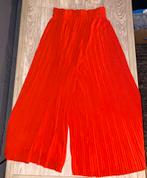 🔥 Bershka - rode, wijde broek - maat M, Ophalen of Verzenden, Zo goed als nieuw, Maat 38/40 (M)