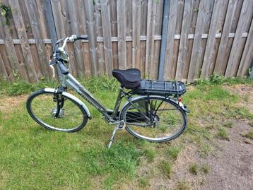 Elektrische dames fiets, Ophalen, Zo goed als nieuw
