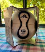 Ballon officiel coupe du monde 2006 Adidas Teamgeist, Sports & Fitness, Ballon, Utilisé, Enlèvement ou Envoi