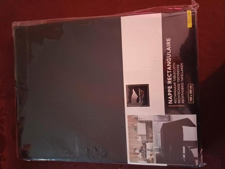 Rechthoekig tafellaken 150x300 cm Pradel France, Huis en Inrichting, Keuken | Textiel, Nieuw, Ophalen of Verzenden