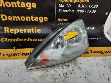Koplamp links van een Ford Focus beschikbaar voor biedingen