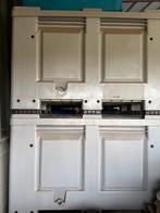 Plastieken bakken op pallet (2 stuks), Ophalen, Zo goed als nieuw, Bak of Kist