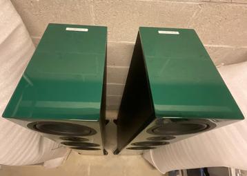 HECO Aurora 700 Speed Green 200W-300W disponible aux enchères