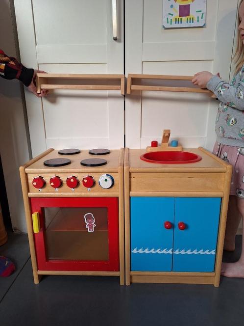 houten keukentje met accessoires, Enfants & Bébés, Jouets | Jouer aux cuisines, Utilisé, Jouer à la cuisine, Bois, Enlèvement ou Envoi