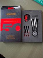 Red Dragon 50 year hexoset 25gr, Sport en Fitness, Darts, Ophalen, Zo goed als nieuw, Flights