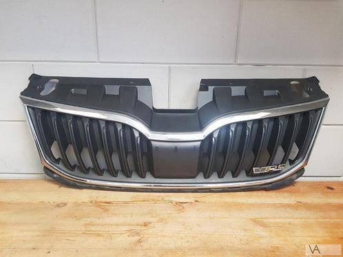 Skoda Octavia VRS RS grille vanaf 2017 met radar en breukje, Autos : Pièces & Accessoires, Autres pièces automobiles, Skoda, Utilisé