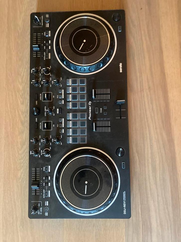 La table de mixage Pioneer DJ Rev-3 fonctionne, Musique & Instruments, DJ sets & Platines, Comme neuf, Pioneer, Enlèvement