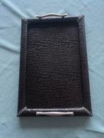 Plateaux, Enlèvement, Comme neuf