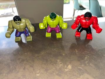 3 Lego Marvel Giant Hulk figuren beschikbaar voor biedingen