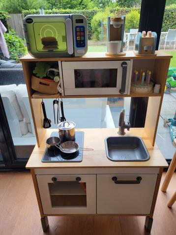 Ikea speelkeukentje  beschikbaar voor biedingen