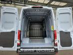 Iveco Daily 35C21 210PK Automaat L2H2 Dubbellucht LED Black, Auto's, Bestelwagens en Lichte vracht, Stof, Euro 6, 4 cilinders