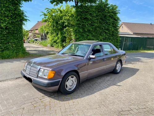 Mercedes 200 diesel oldtimer van 1991 alarm open dak, Auto's, Mercedes-Benz, Particulier, 200-Serie, Alarm, Centrale vergrendeling