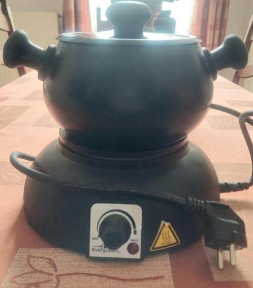 Bourguignonne Chinese fondueset voor kaaswijn 6 pers, Elektronische apparatuur, Fonduesets, Gebruikt, Fonduepan, Elektrisch, Ophalen of Verzenden