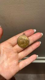 Medaille Koning Boudewijn, Ophalen