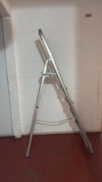 Escabeau grand modele, Enlèvement, Utilisé