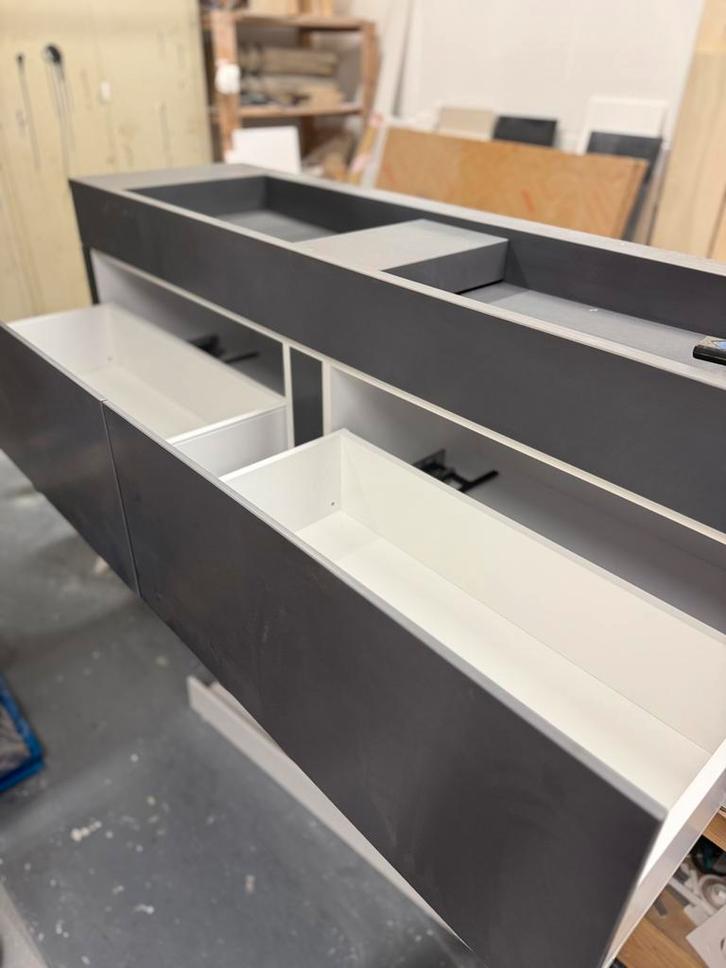 Corian solid surface badkamermeubel 1.60 mtr, Huis en Inrichting, Badkamer | Badkamermeubels, Nieuw, Wastafelkast, Minder dan 100 cm