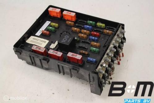 Zekeringkast motorruimte VW Passat B6 3C0937125, Auto-onderdelen, Elektronica en Kabels, Gebruikt