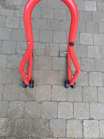 Motor steun beschikbaar voor biedingen