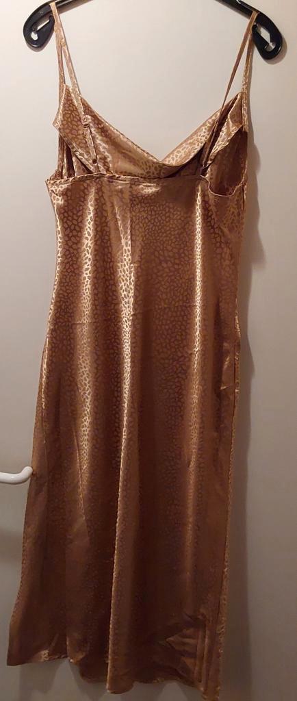 3 jurken met goud/gouden, zilveren, beige/gouden bandjes, Kleding | Dames, Gelegenheidskleding, Gedragen, Cocktailjurk, Beige