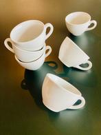 6 belles tasses à café blanches, 4 euros/6 pièces, Maison & Meubles, Comme neuf, Tasse(s) et/ou soucoupe(s), Uni, Céramique