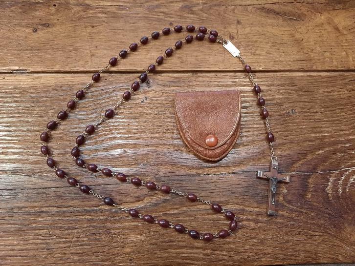 oude bruine stenen paternoster in leder zakje, rond 1900, Antiquités & Art, Antiquités | Objets religieux, Enlèvement ou Envoi