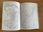 Kleine atlas voor de geschiedenis van beide Limburgen, Boeken, Atlassen en Landkaarten, Gelezen, Overige gebieden, Ophalen of Verzenden