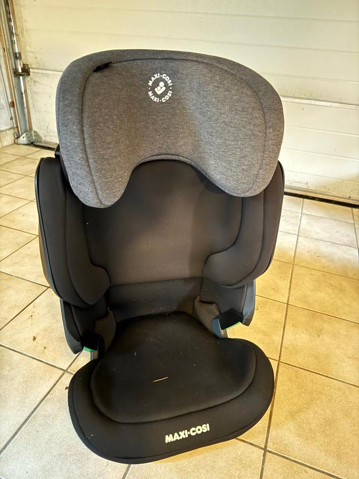 Siège auto réhausseur MAXI-COSI avec ISOFIX, Enfants & Bébés, Sièges auto, Comme neuf, Maxi-Cosi, Isofix, Dossier réglable, Protection latérale